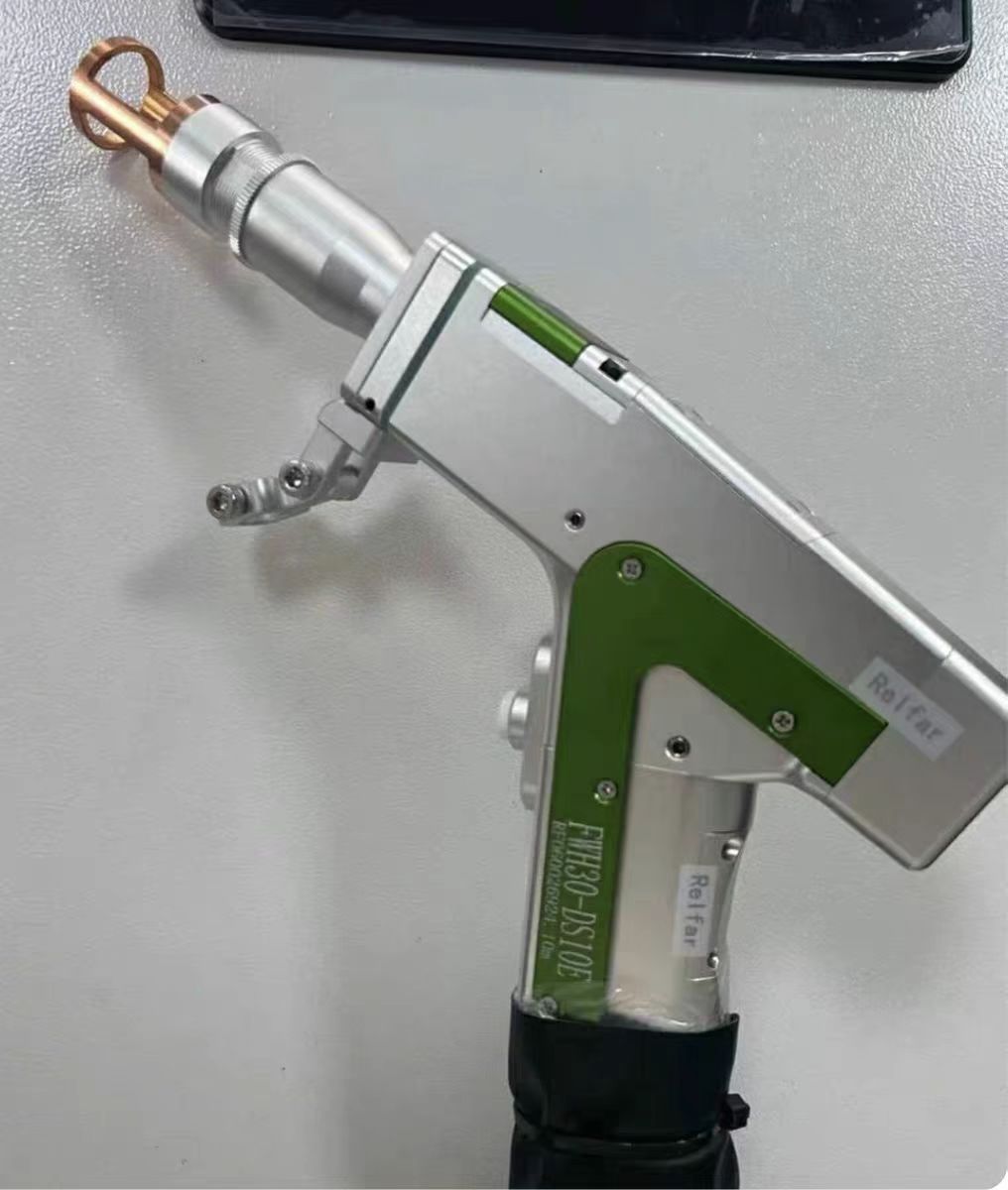 Handheld laser welding gun