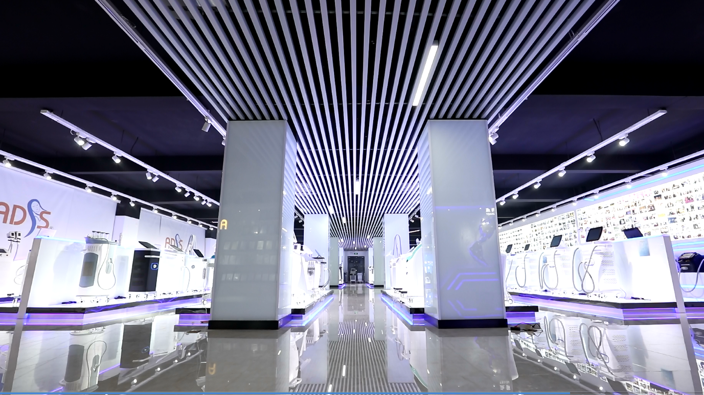 VR Showroom Preview
