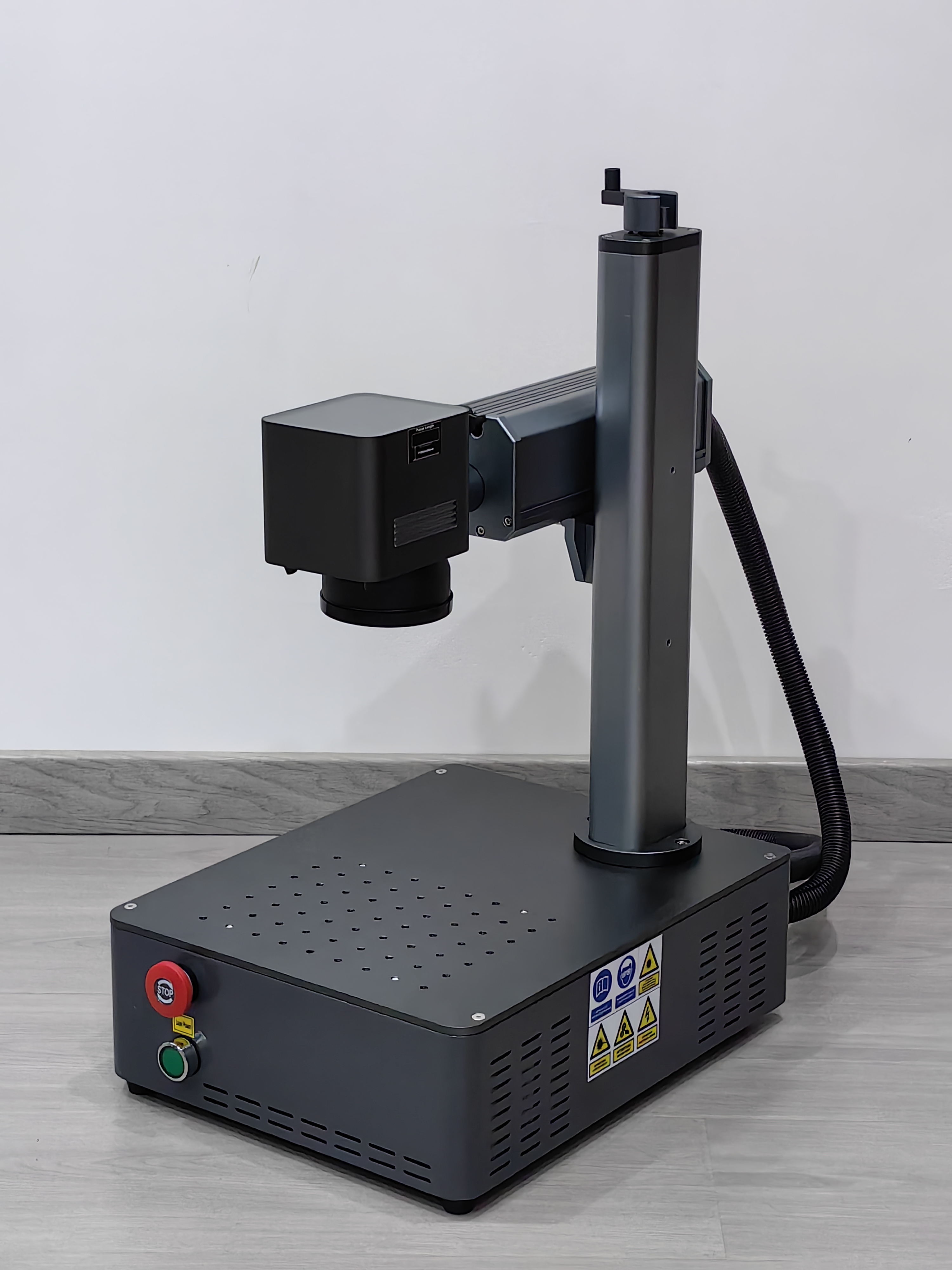 Compact Fiber Laser Marker Desktop Setup