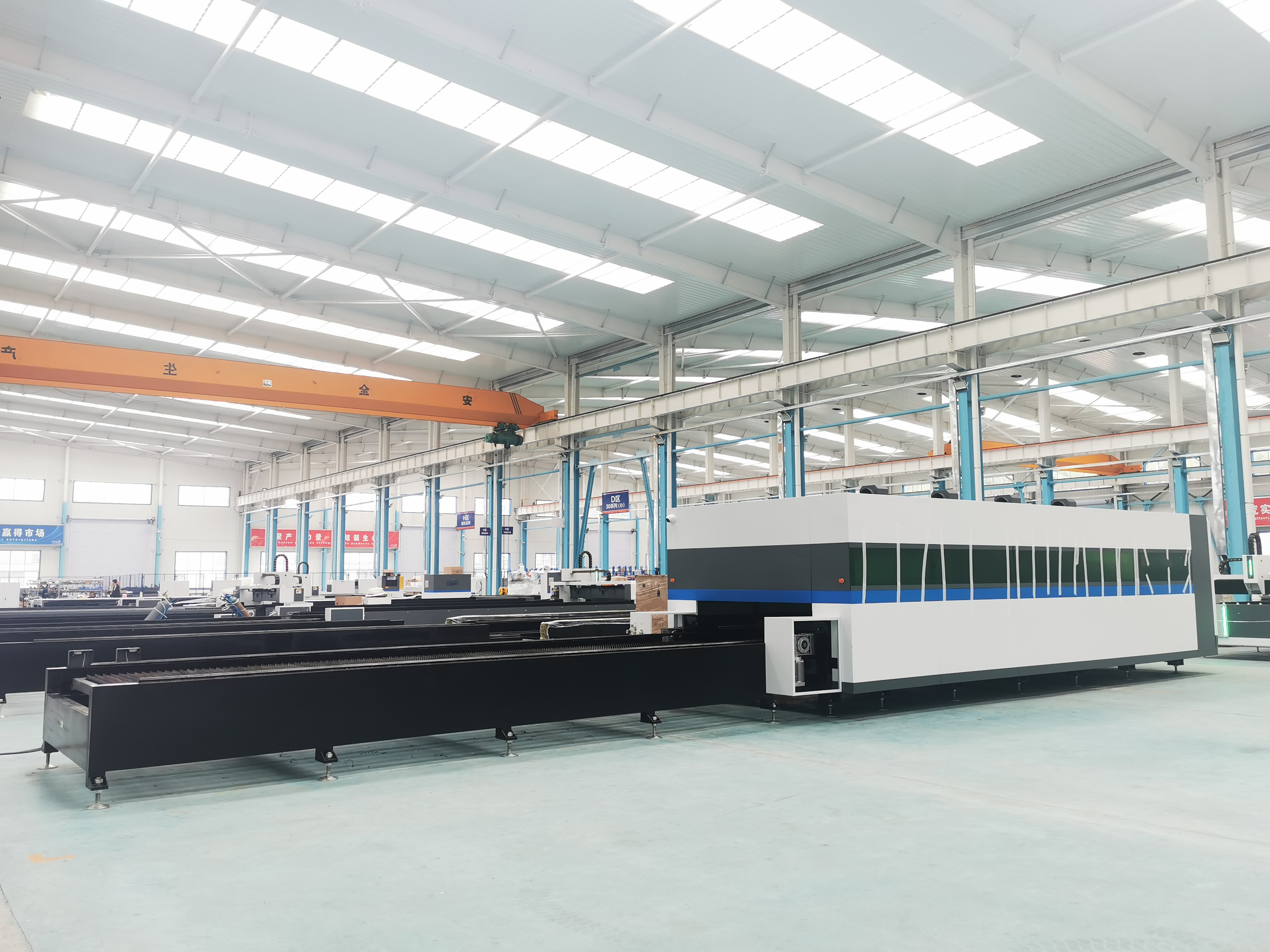 12000W High Power IPG High Power Fiber Laser Cutting Machines Laser Cutting For Steel Machines Stainless