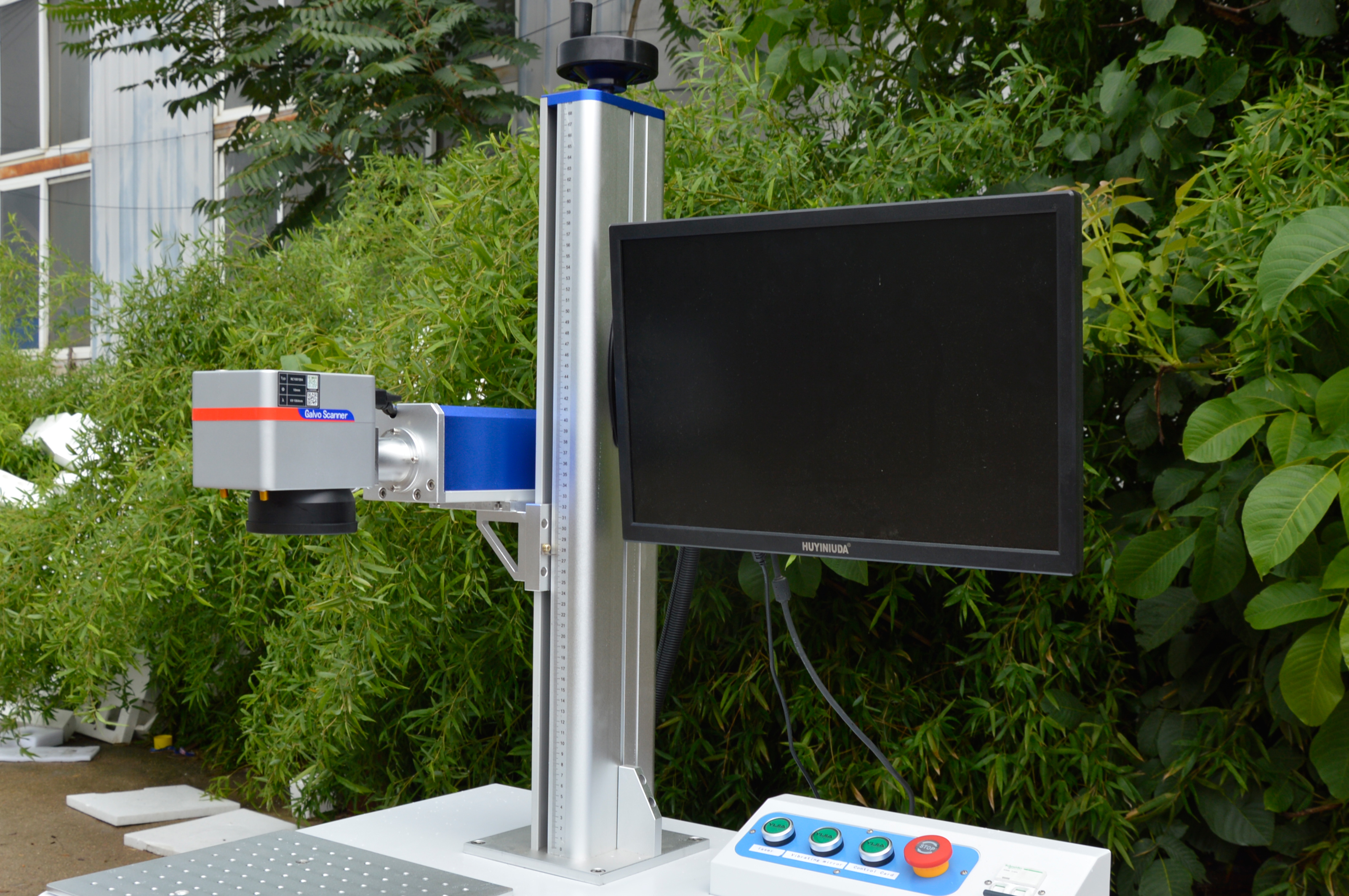 Fast Speed 20W 30W 50W 70W 100W 200 *200mm Laser Marking Fiber Laser Marking Machine with Rotary