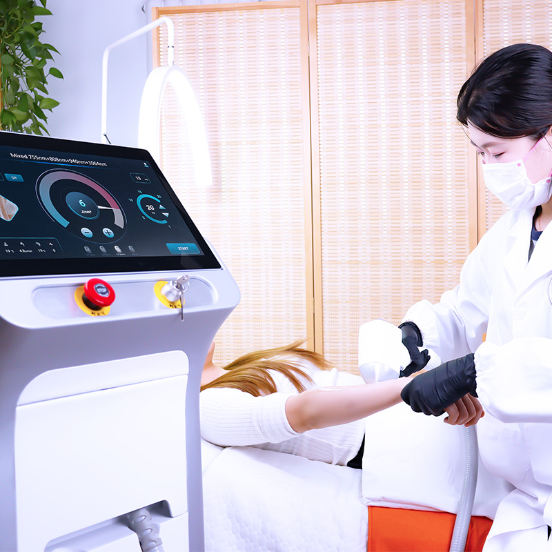 Ideal Diode Laser Hair Removal System for Spa and Salon Use Features Pain-Free Sapphire Cooling Technology