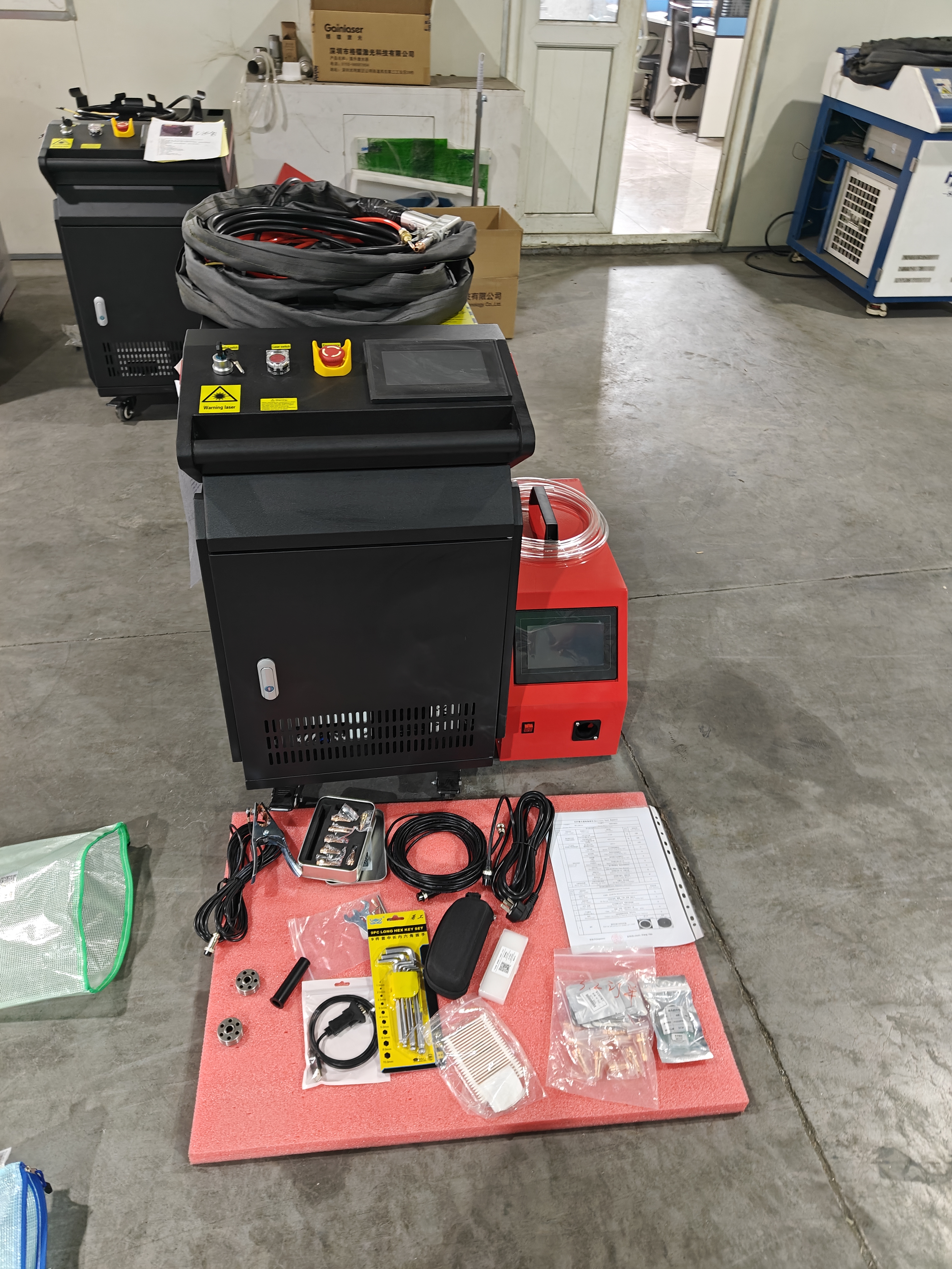 KindleLaser Industrial Fiber Laser Welding Machine With Handheld Gun For Metal Processing, Continuous Welding, OEM Service