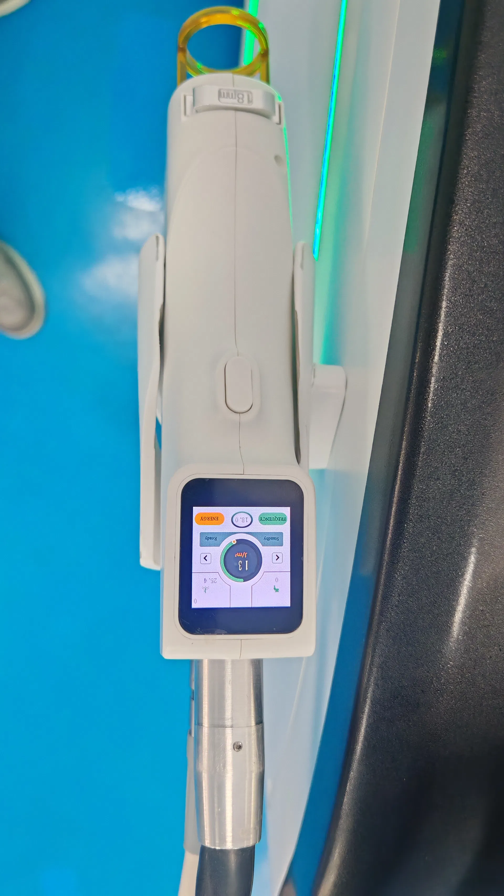 Detailed Dimensions and Screen UI