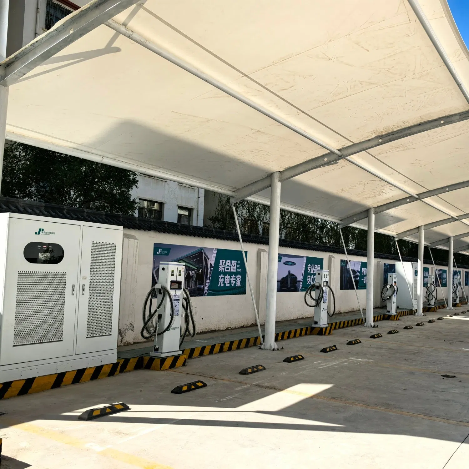 Three Phase AC Charger Commercial Building Charging Station