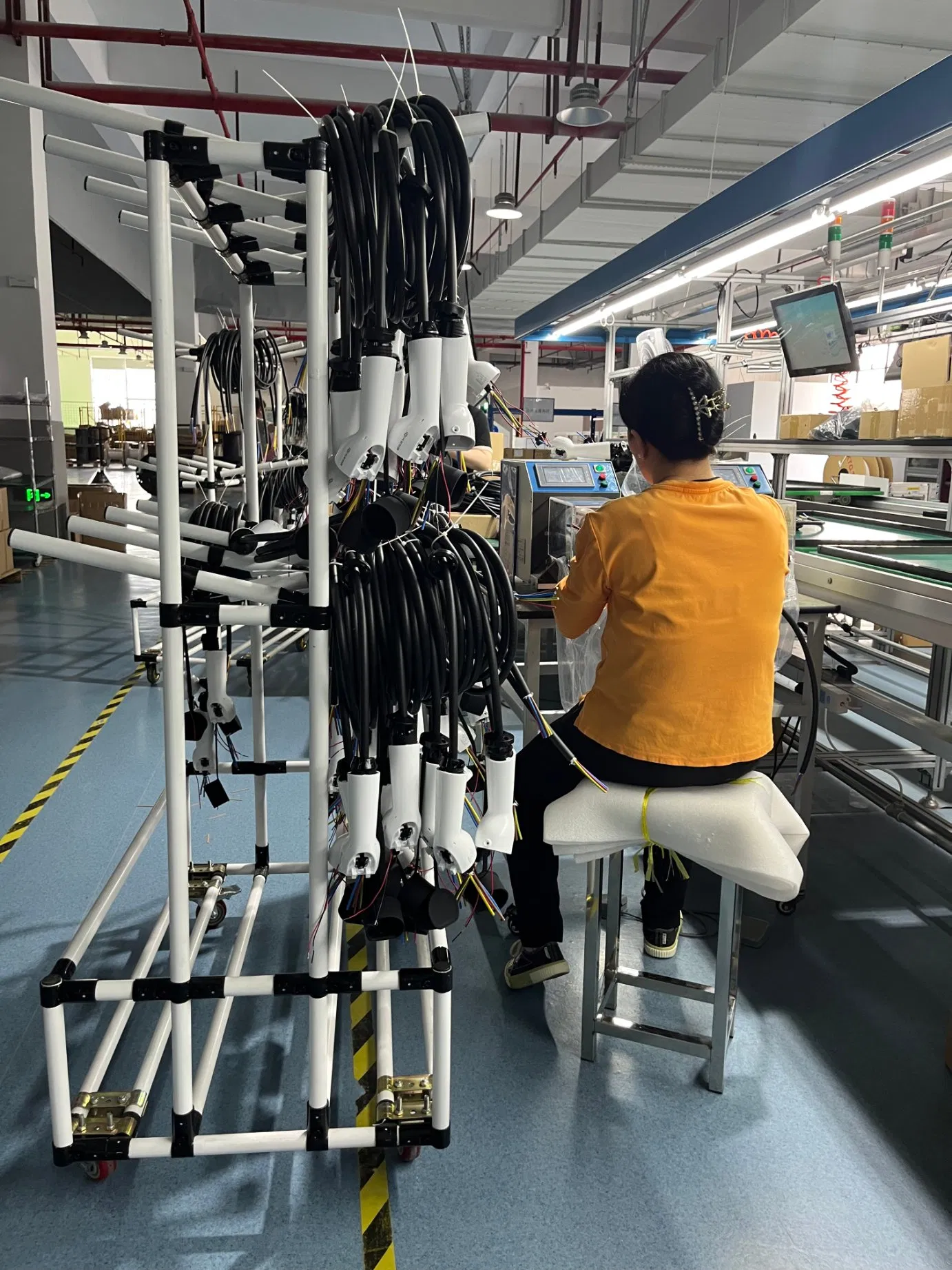 EV AC Charger Portable Home Use Type1/Type2/Chademo/GB/T Connector 5m Cable Length Waterproof Outdoor or Indoor EV AC Charger