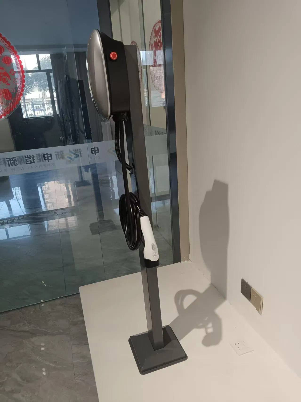 Public Use Portable 7kw AC EV Charge CCS Gbt Connector Mobile Electric Car Charger Station