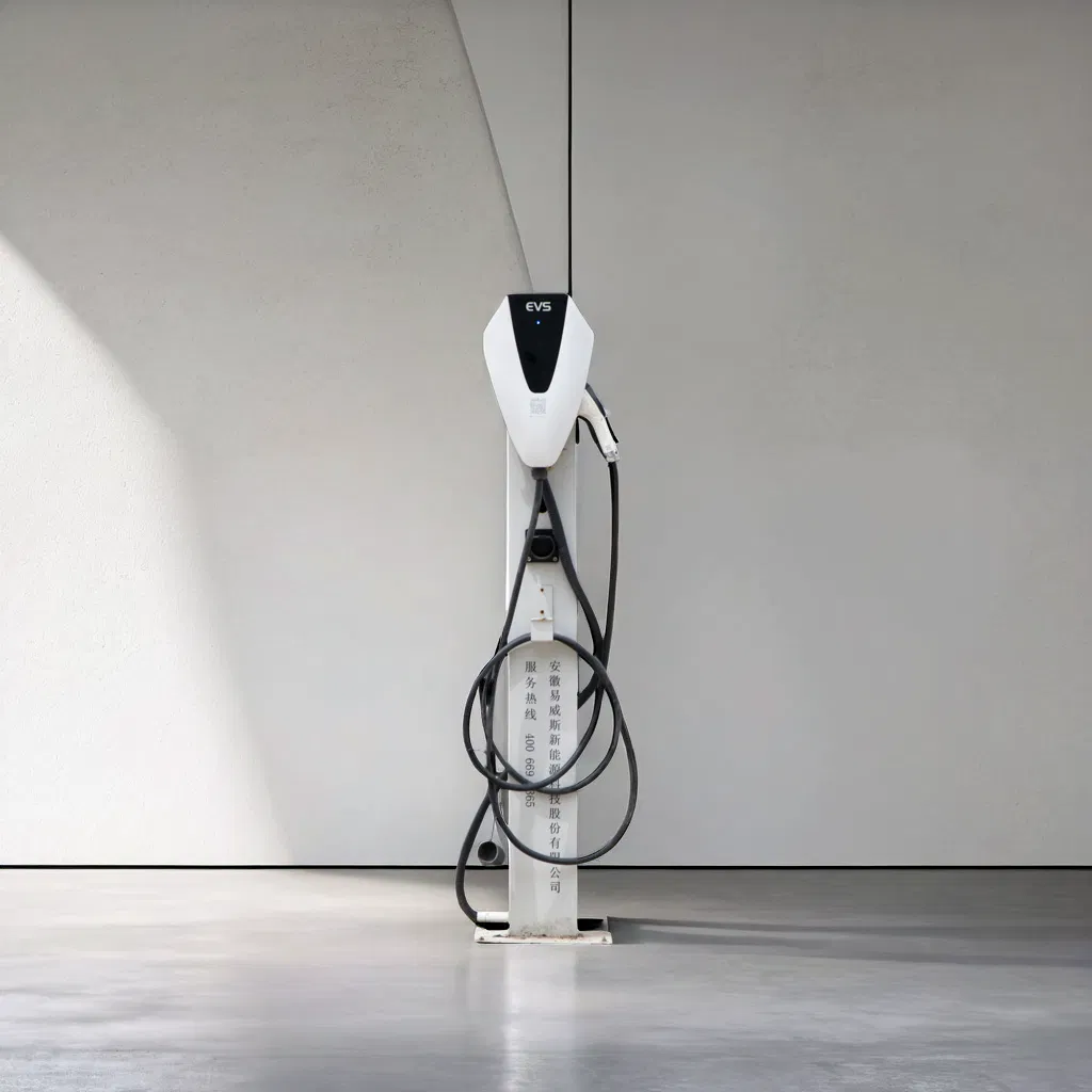 Customized Level 2 Evse AC EV Charger EV Charger 7kw 11kw 22kw 30kw Cable Retractor with SAE J1772 Indoor or Outdoor Home or Commercial Use