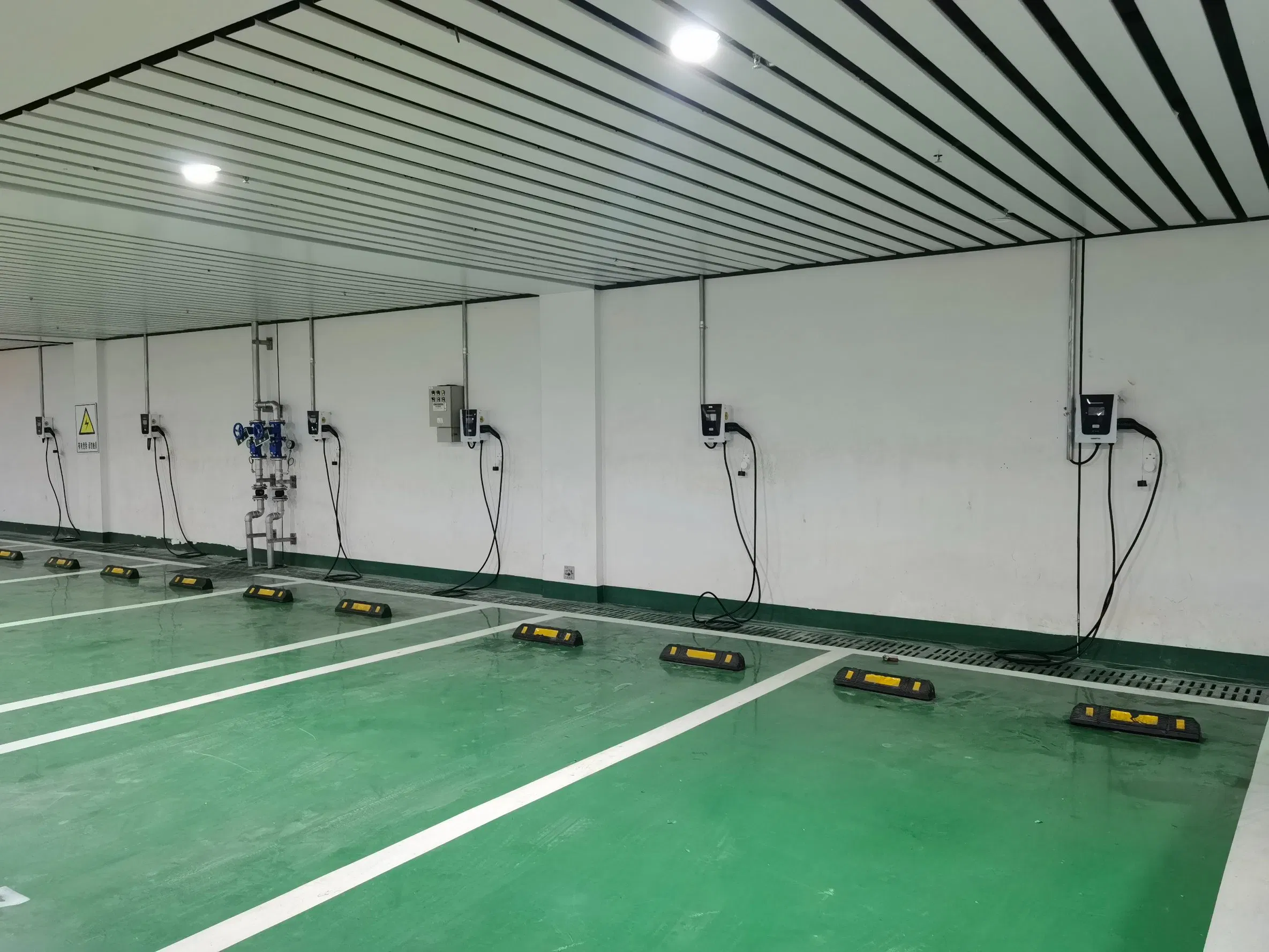 Factory Direct Supply 22kw Electric Car Wall Mounted Smart Electric Vehicle Charger Pile 7kw 11kw 22kw RFID APP WiFi Control AC EV Charger
