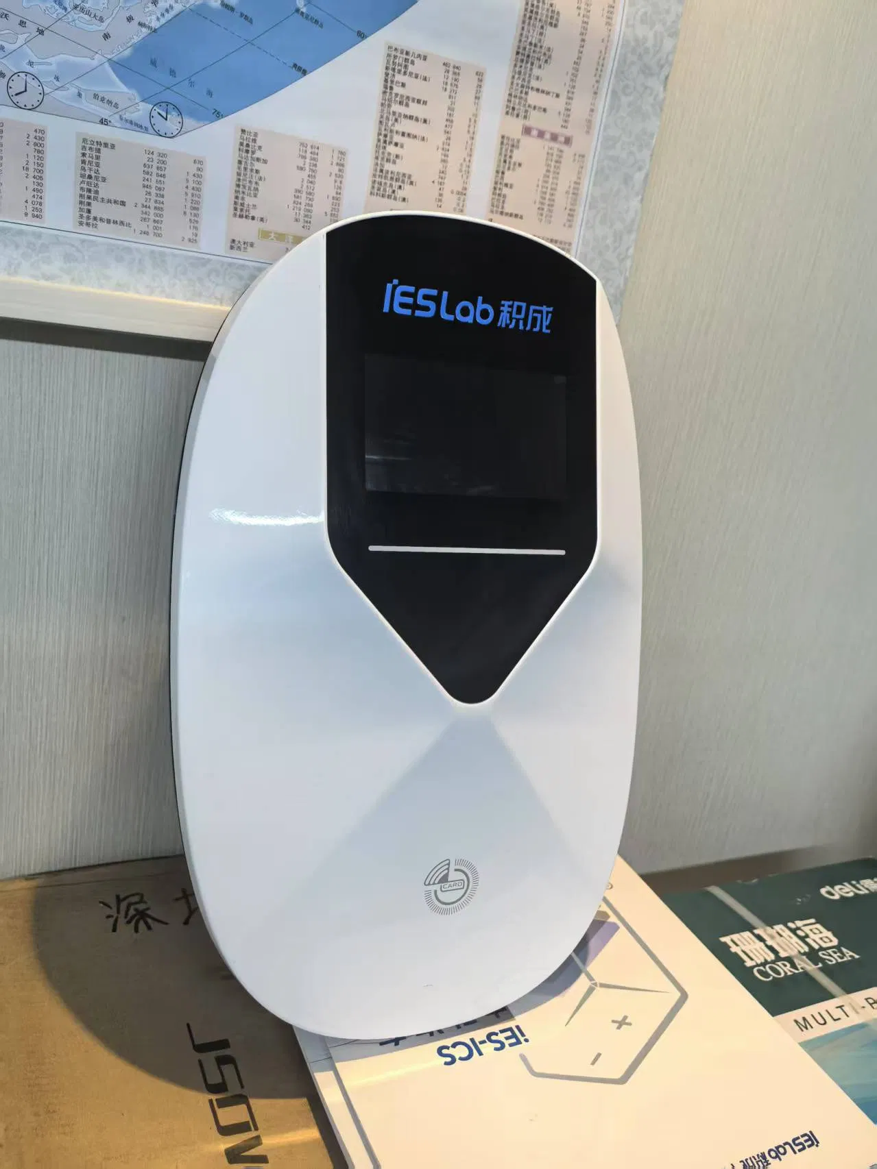 2025 New Design 7kw 11kw 22kw Wall Mounted AC Rainproof Portable EV Charger