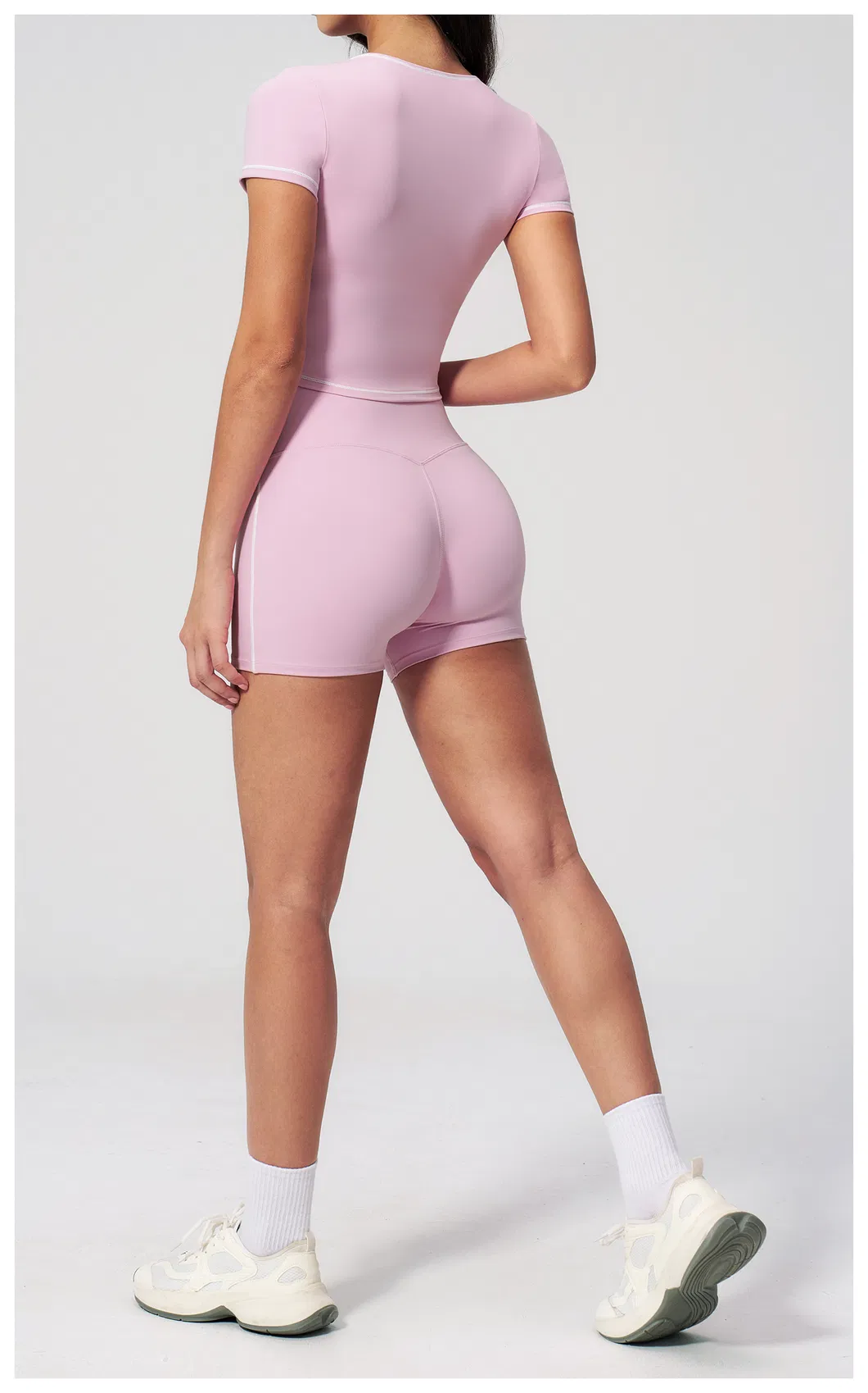 Model Shot 8