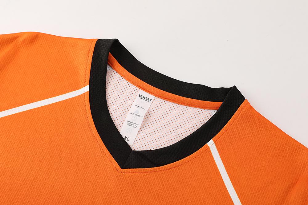 Wholesale Factory-Made Soccer Wear Uniform Sets Customized with Football Team Name Sports Clothing