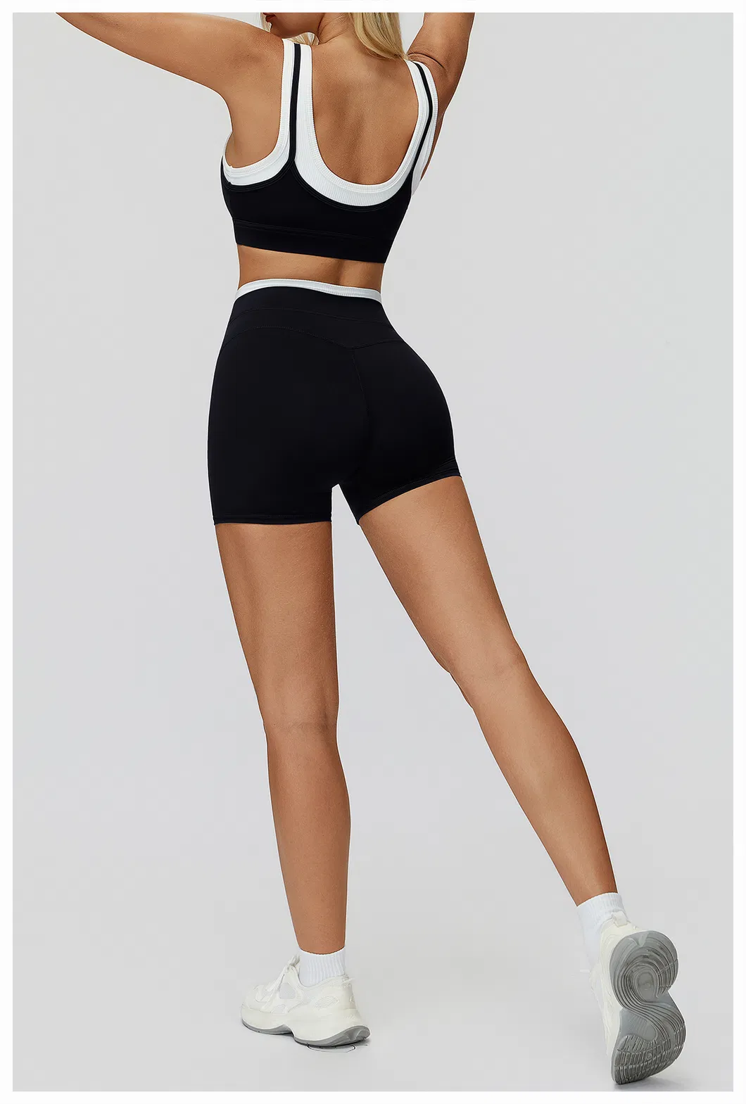 Workout Bra & Yoga Shorts 21