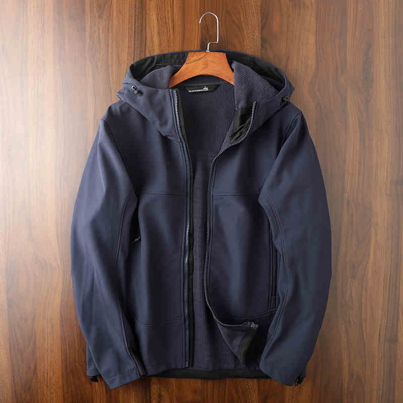 Wholesale 100% Polyester Lightweight Sportswear Waterproof Jacket Outdoor Soft Shell Sports Jacket Unisex Windbreaker Jackets