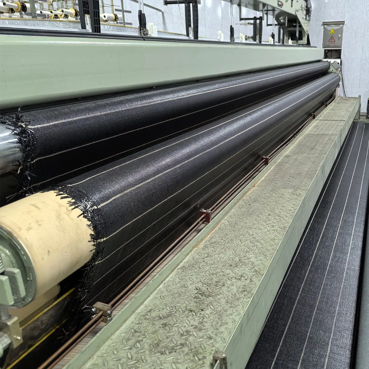تونغدا Td908XL آلة بلاستيك PP لنسج الأقمشة المشمعة المقاومة للماء والجيولوجية