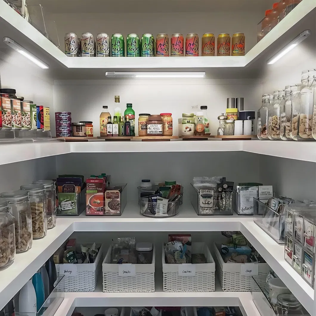 Under Cabinet Light 4