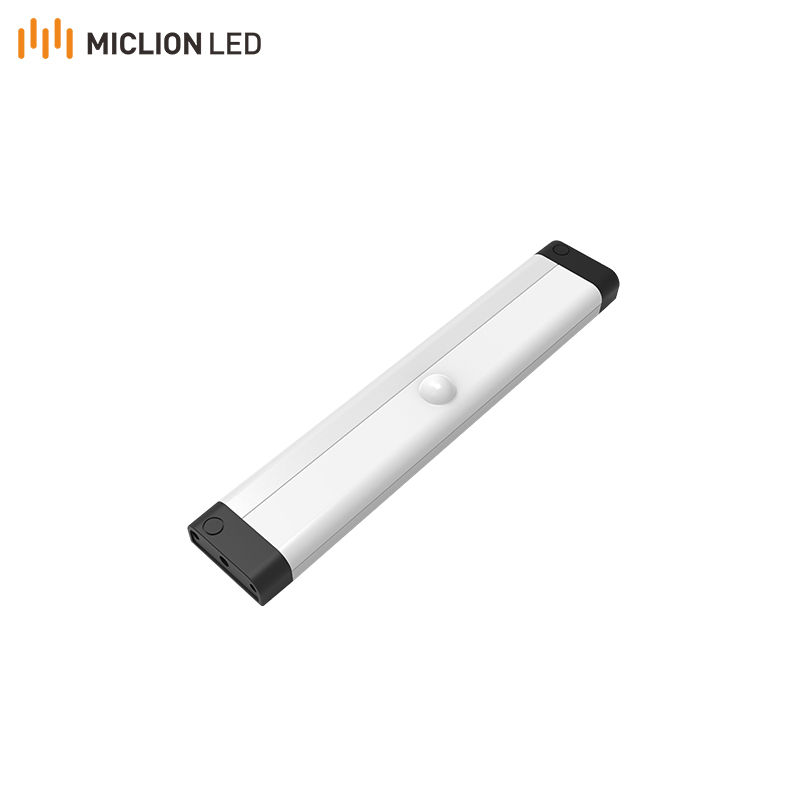 China Supplier USB Rechargeable Closet Wall PIR Small Indoor LED Night Motion Sensor Light