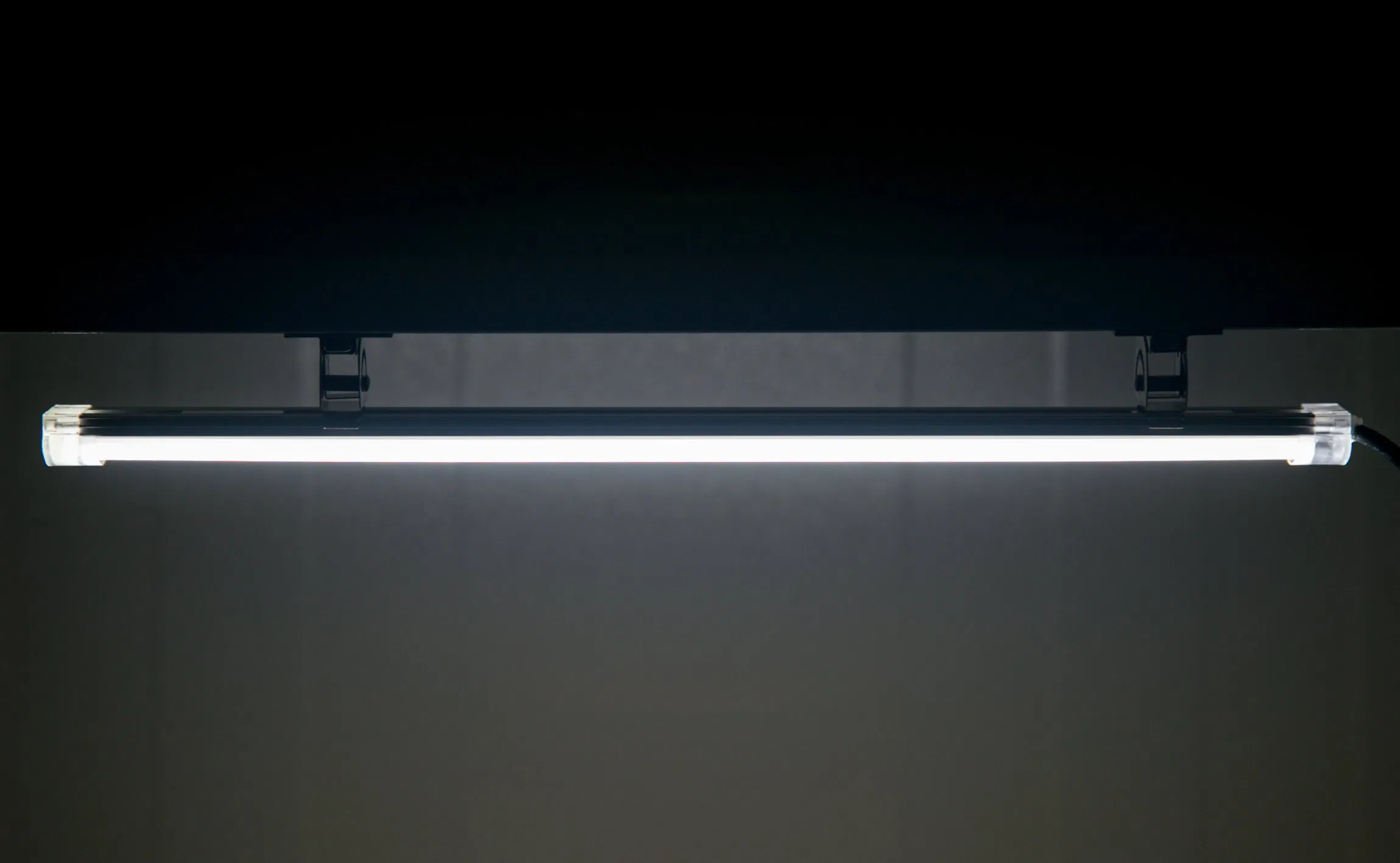 Spotless LED Cabinet Light Bar
