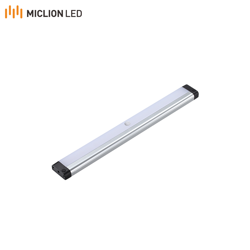 China Supplier USB Rechargeable Closet Wall PIR Small Indoor LED Night Motion Sensor Light