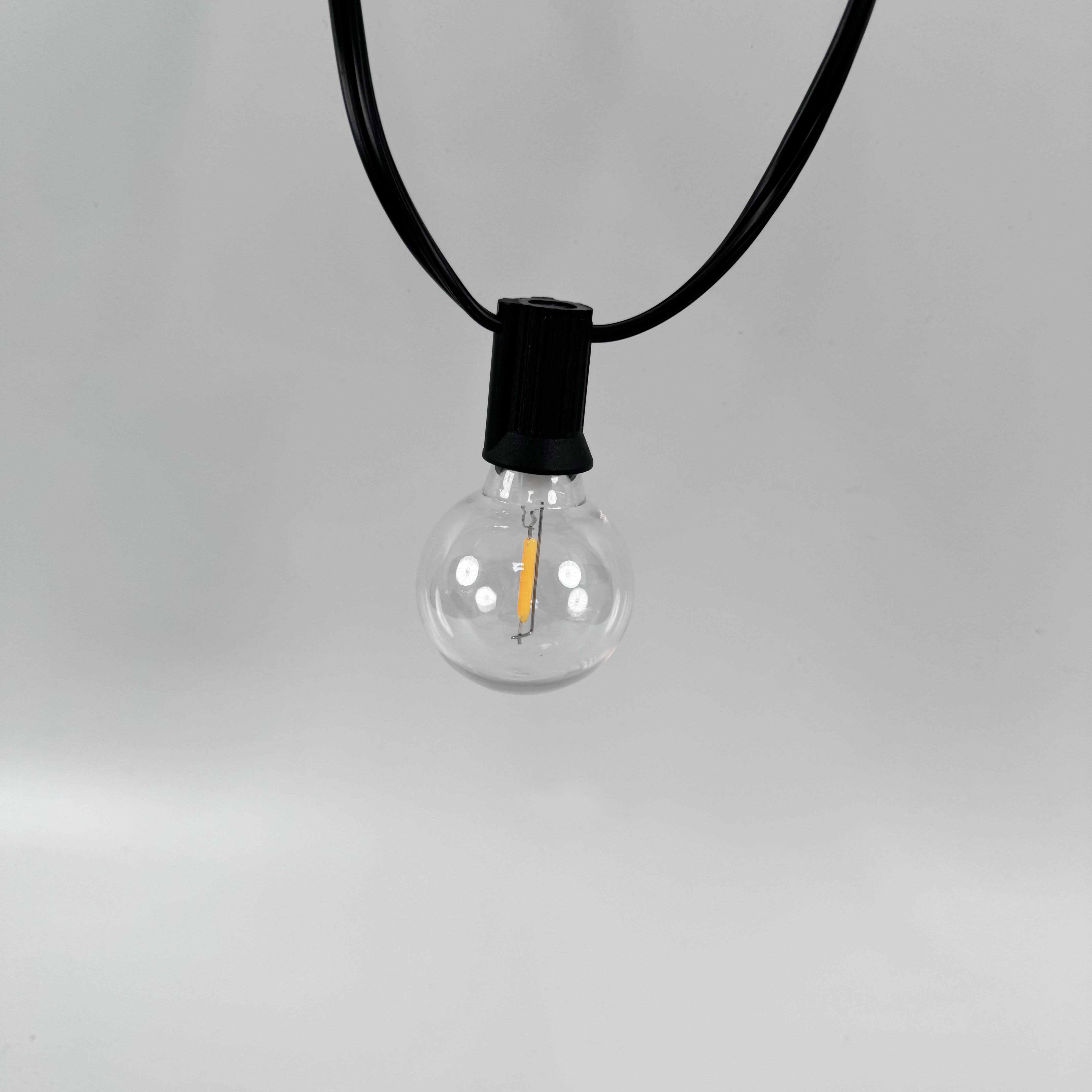 Waterproof G40 Globe LED String Lights, Outdoor Patio Hanging Decor For Camping Canopy, Balcony, Party, Garden Eaves, IP44 Rated