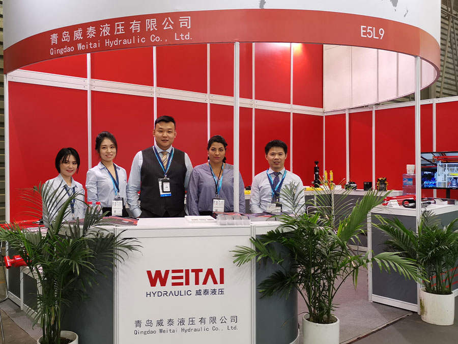 Weitai Hydraulic exhibition booth at international trade show