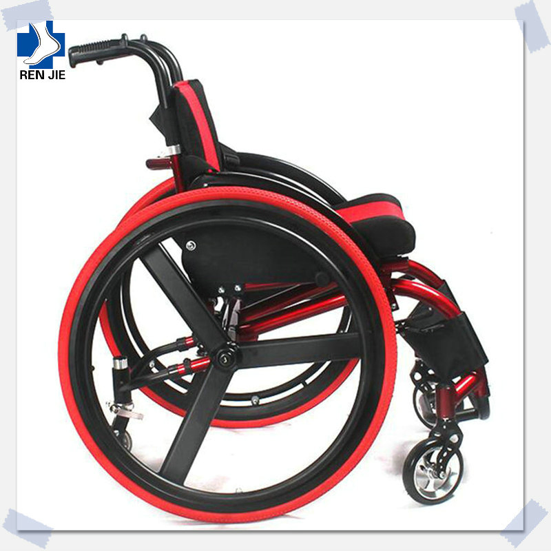 2024 Hot Sales Luxury Power Foldable Lightweight Lithium Battery Folding Carbon Fiber Electric Wheelchair for Travel