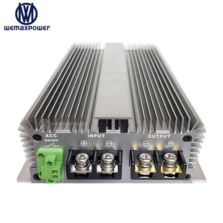 Smart Waterproof Dc Car Boat RVs EV Chargers for Lithium-ion & Life-PO4 Battery 12/24v to 14.6v Dc to Dc Battery Charger 30A