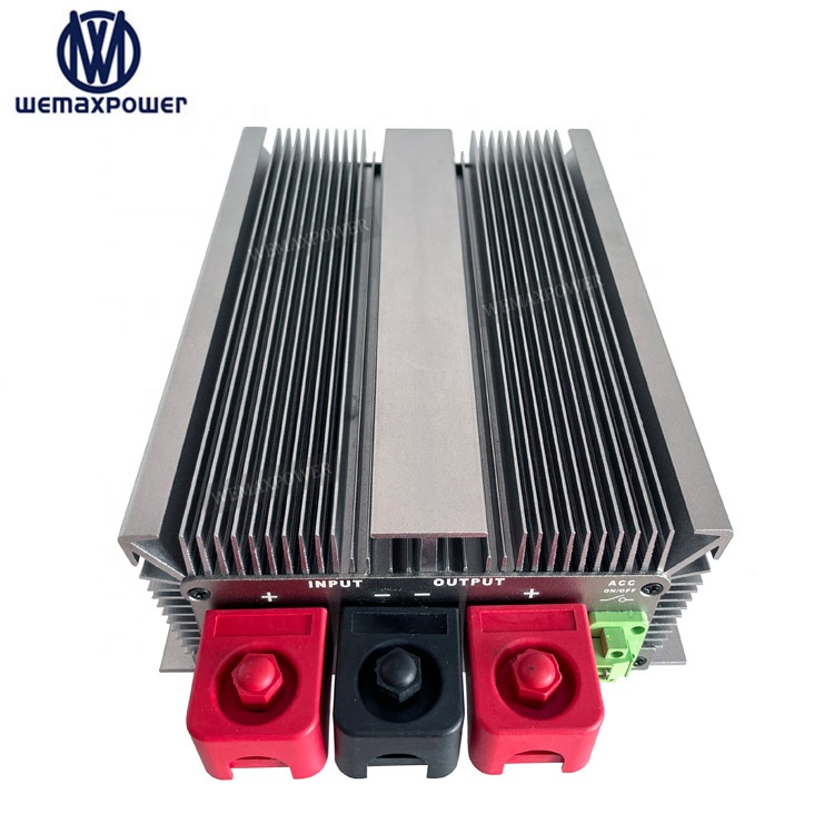 High Efficiency Input 12vdc Batteries Output 14.6vdc 100a Chargers 12v to 14.6V 100amp Dc Dc Battery Charger for RVs Campervan