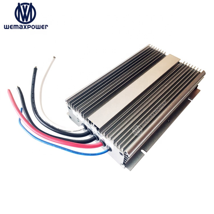 RVs Boat DC 12V-58.4V Single Output DC/DC Charger for Lithium Lifepo4 Battery with IP68 Waterproofing and 5A-60A Current