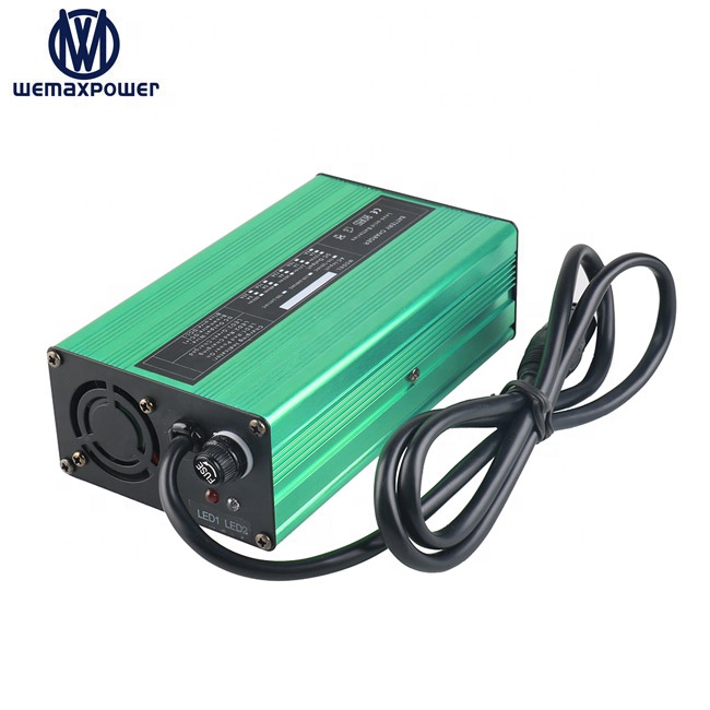 Colorful Design 30ah 40ah 50ah 60ah Lead Acid Lithium Ion LiFePO4 Car Lawn Mower Floor Scrubber 12v 10a Battery Charger