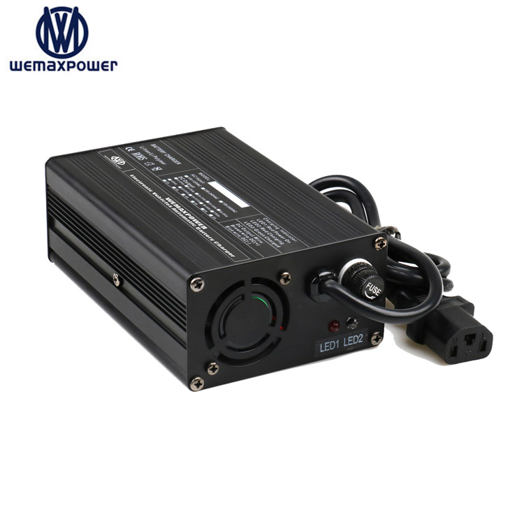 3-stage Charging Mode C.C  C.V Float/ Trickle 12V 14.6V 8A Intelligent Vehicle Car AC to DC Battery Charger