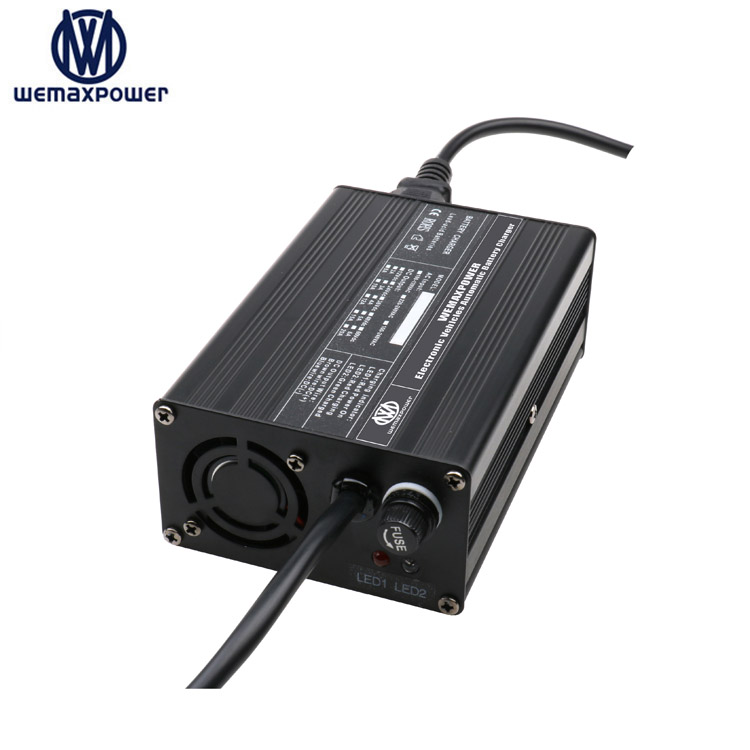 Wemaxpower Constant Current 220Vac Input 12V 14.6V 6A Output AC to DC Life-po4 Vehicle Battery Charger
