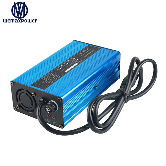 Colorful Design 30ah 40ah 50ah 60ah Lead Acid Lithium Ion LiFePO4 Car Lawn Mower Floor Scrubber 12v 10a Battery Charger