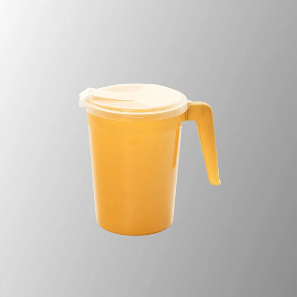 Portable Yellow Color Plastic Medical Standard Pitcher with Lid