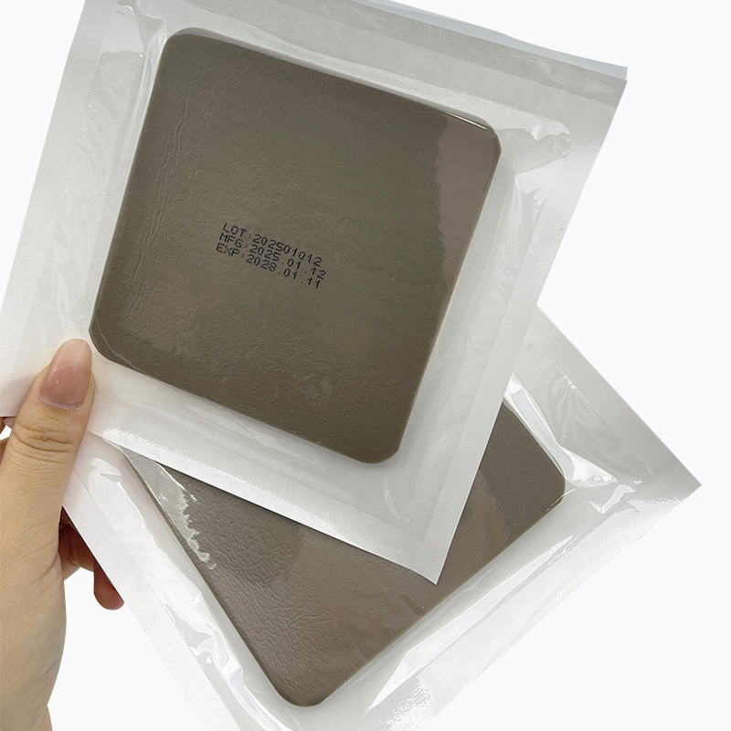 AG No Adherent Square Shape Highly Absorbent Self-Adhesive Foam Wound Care Dressing