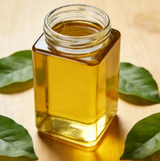 CAS 153065-40-8 Limnanthes Alba Meadowfoam Seed Oil Cosmetic Grade High Oxidative Stability Emollient Premium Meadowfoam Seed Oil Skin Protectant Moisturizer