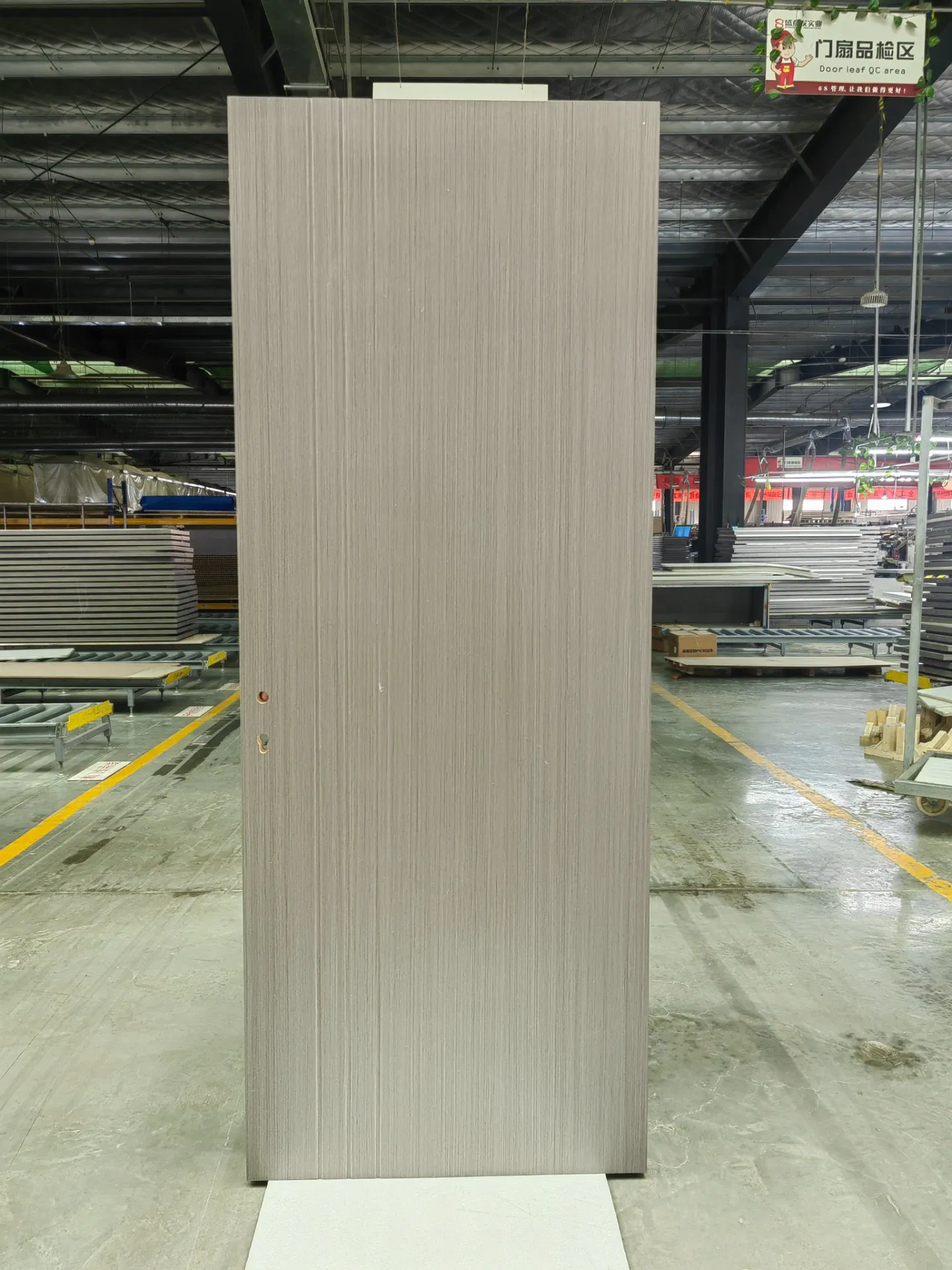 Shengyifa Modern Design Wood Veneer WPC PVC Waterproof Sliding Barn Door