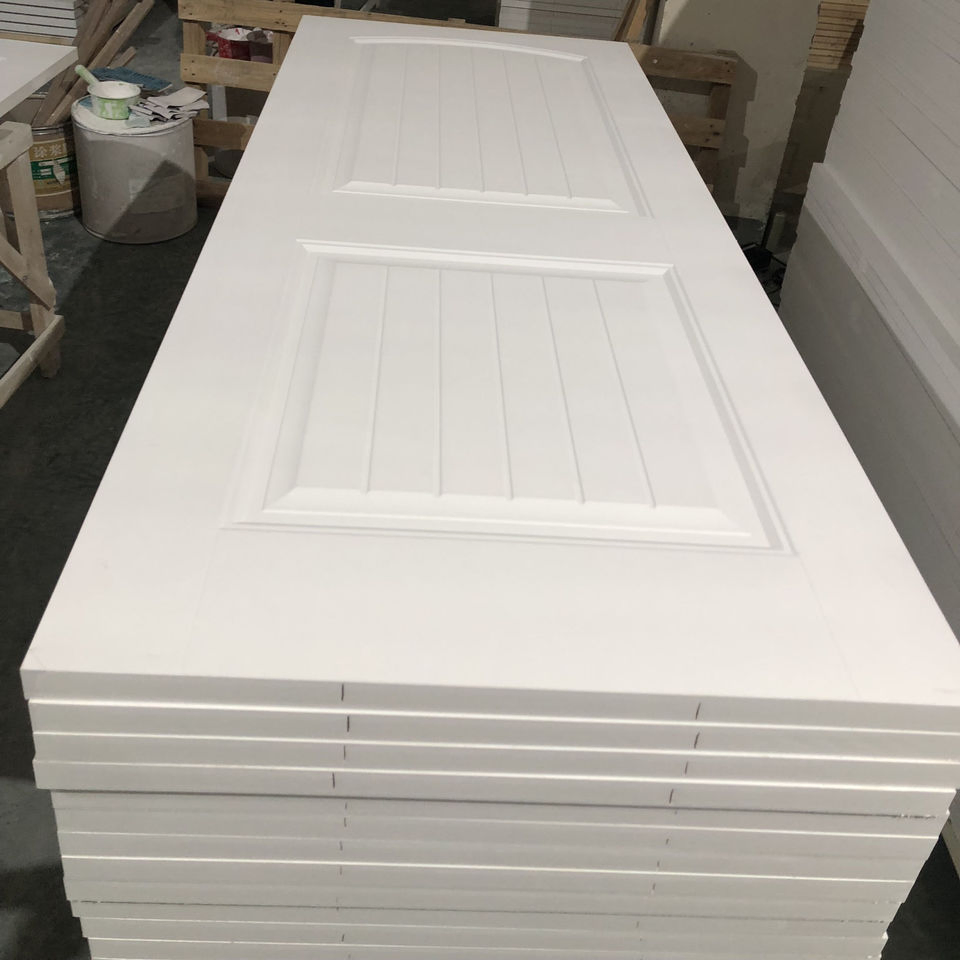 New Molded Wooden Interior White Primed Melamine MDF Door with PVC