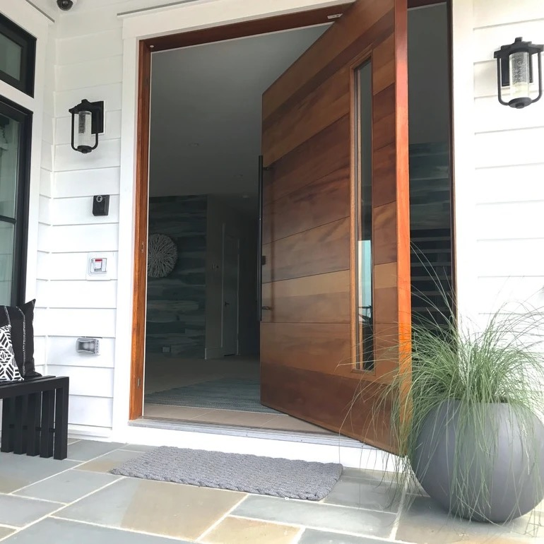OEM Large Modern Front Entrance Exterior Solid Wooden Pivot Entry Door for Villa