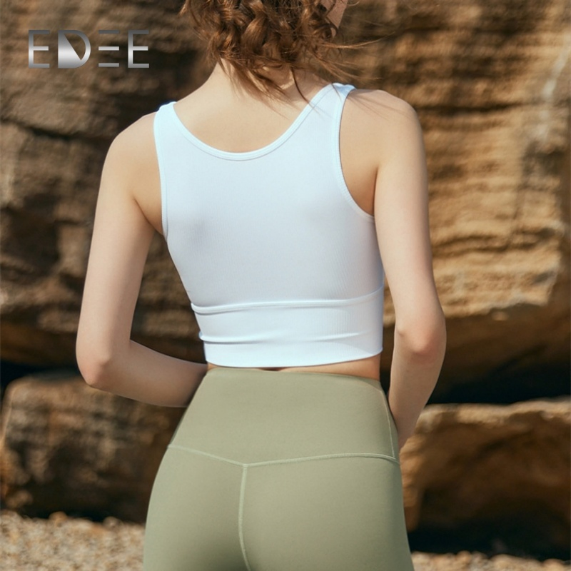 Custom Moisture-Wicking Women's Yoga Crop Top for Running