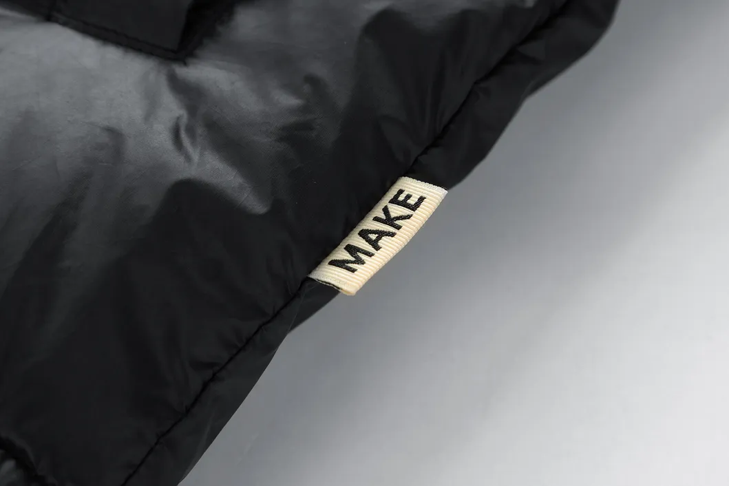 Puffer Jacket Detail 6