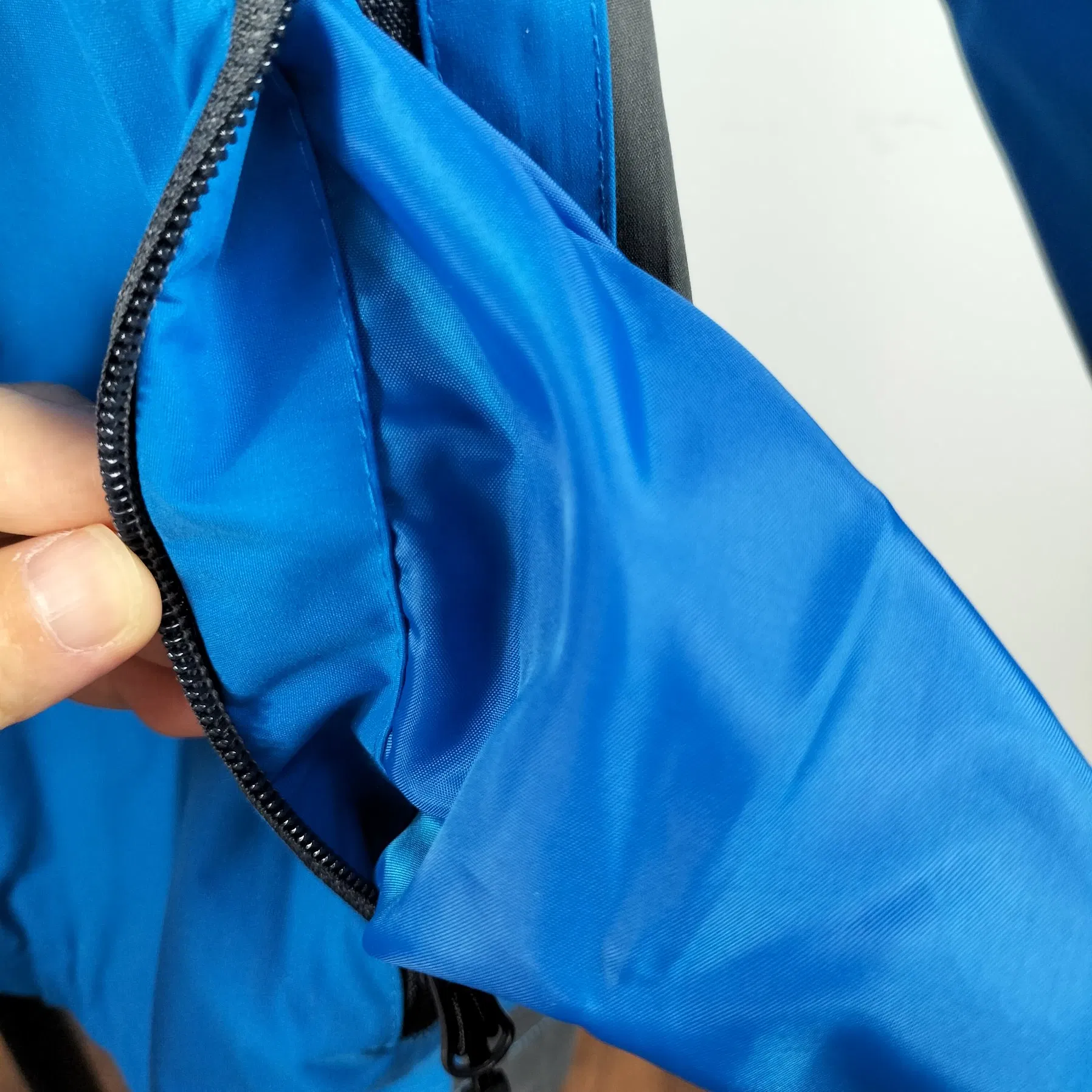 Men's Hiking Sport Removable Hood Fleece Lined and Water Repellent and Breathable Reflective Workwear Outdoor Padded Jacket Chaqueta Reflectante