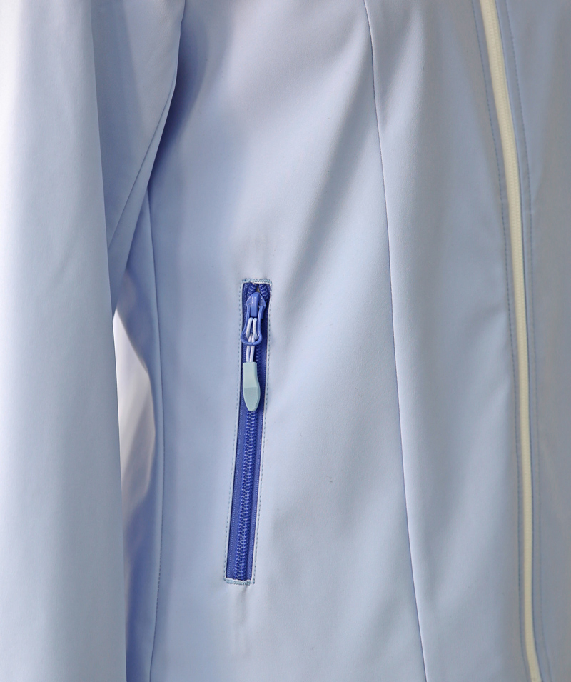 High Quality Windproof and Breathable Hooded Lightweight Soft Shell Winter Jacket Sports Mountaineering Travel