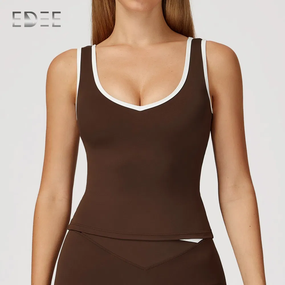 OEM Trendy Women Yoga Crop Top with Moisture-Wicking Fabric