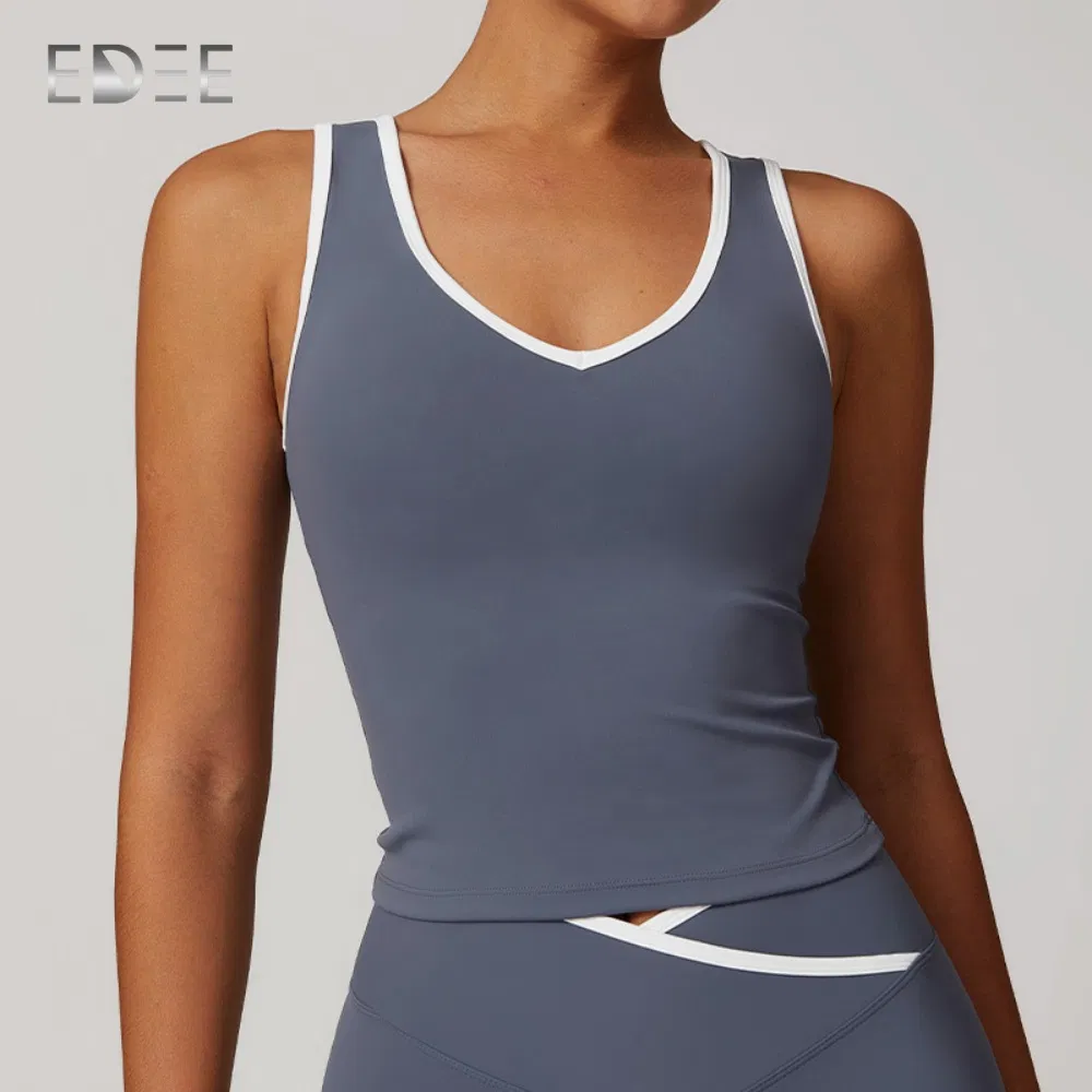 OEM Trendy Women Yoga Crop Top with Moisture-Wicking Fabric