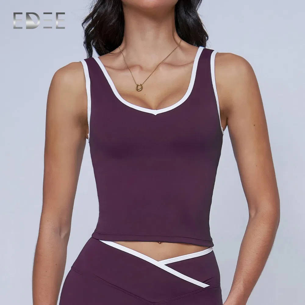OEM Trendy Women Yoga Crop Top with Moisture-Wicking Fabric