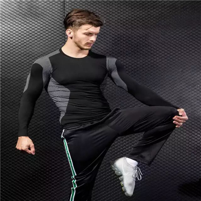 Men Long Sleeve Seamless Thermal Top and Quick-Dry with Moisture Wicking, Sports Wear Gym Wear Yoga Wear and Active Wear Sportswear