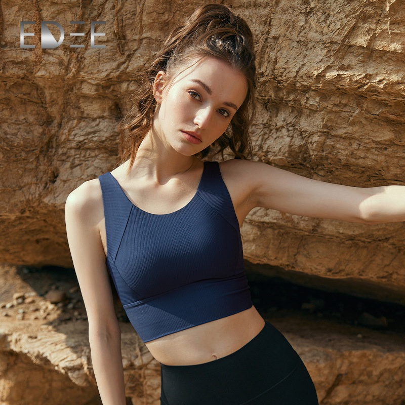 Custom Moisture-Wicking Women's Yoga Crop Top for Running