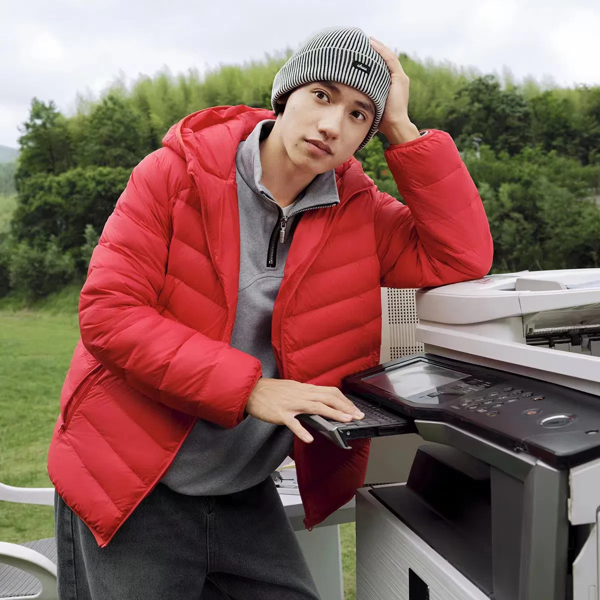 Unlock The Lightweight Men's Down Jacket for Warmth Without Burden