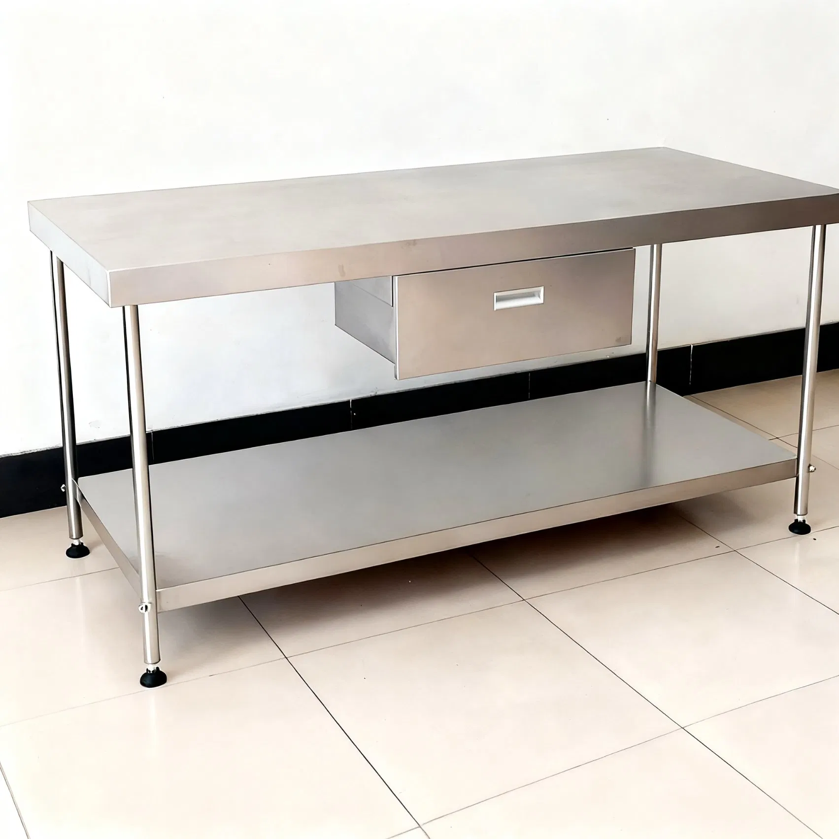 Veterinary Equipment Sturdy Veterinary Exam Table Designed for Large Animal Examination